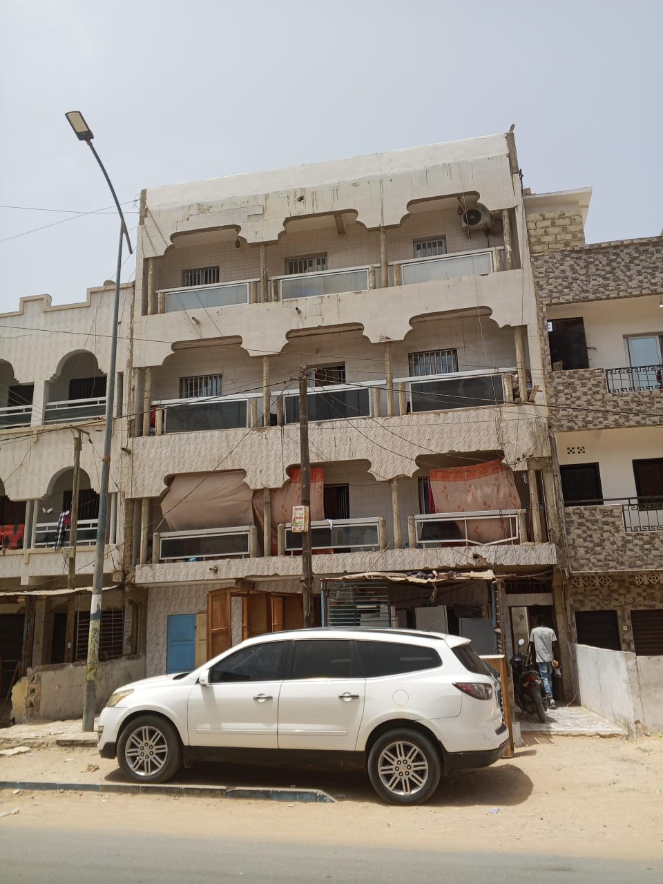 Villa R+3 à Vendre à Guédiawaye Fith Mith