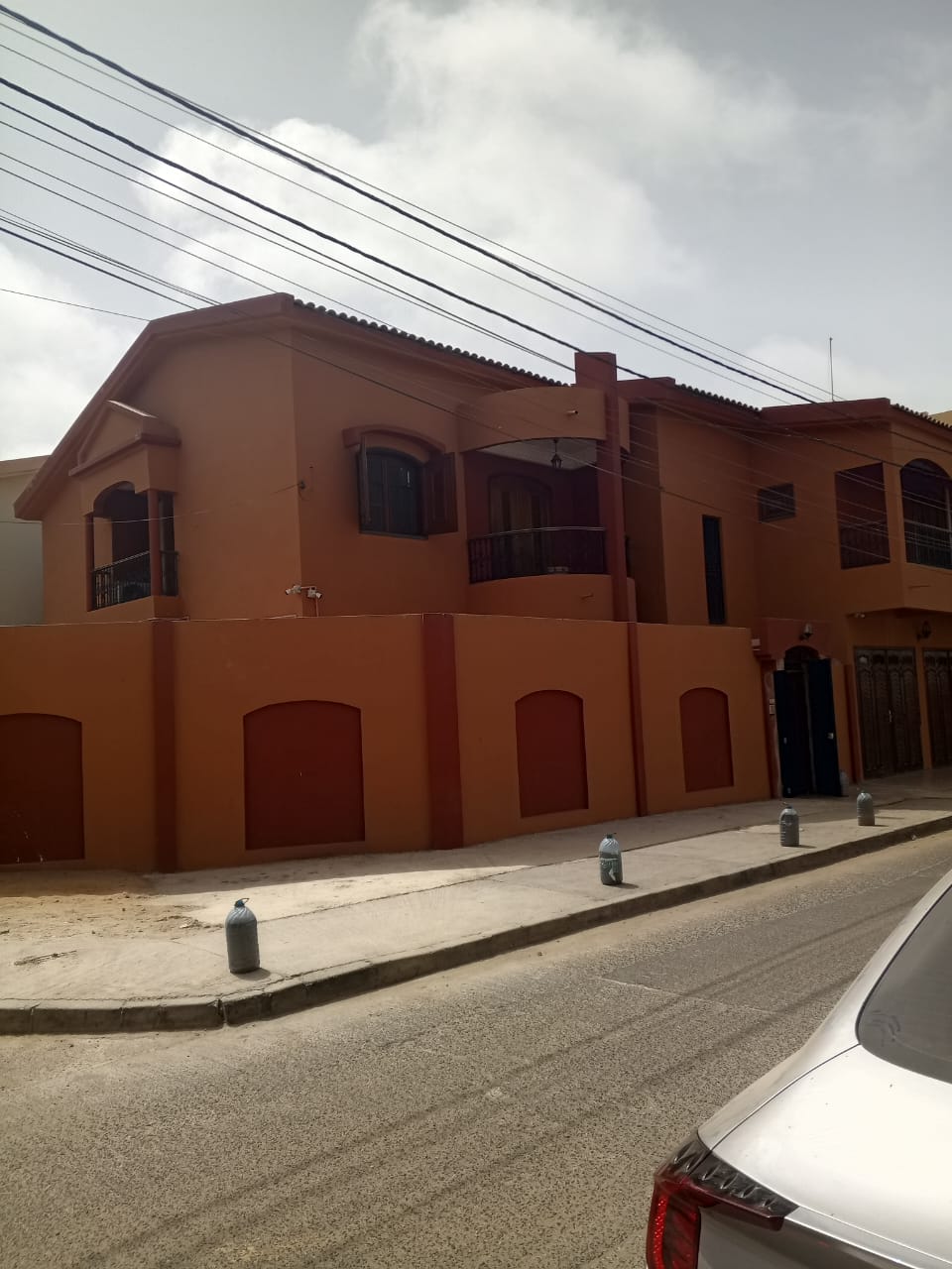 Villa de 400 m² à Vendre à Mermoz